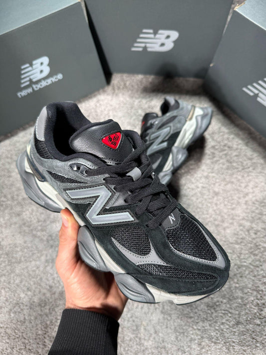 New Balance Gris/Negras