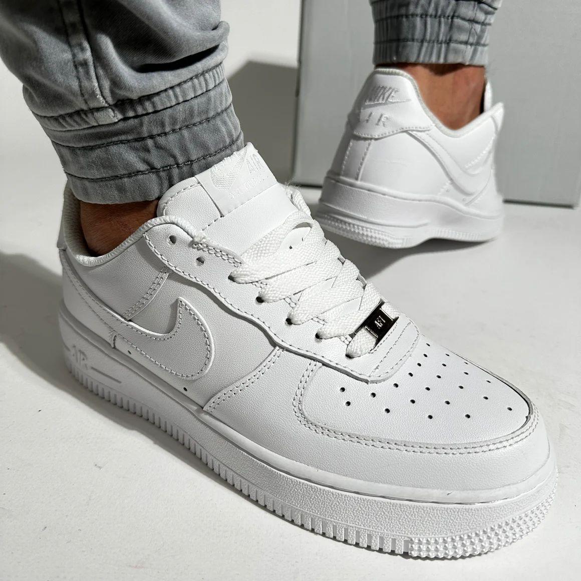 Nike Air Force 1 White